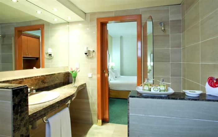 Acacia Aparthotel